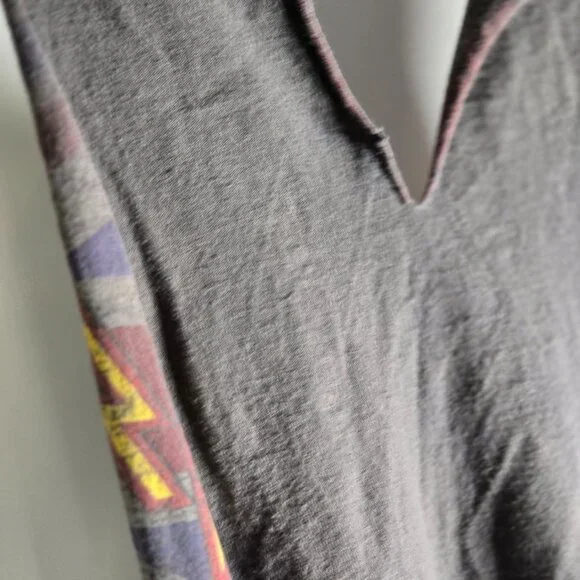 BOHO DIY Distressed Def Leppard Rock Shirt Upcycled Fringed Size SMALL (34-36) - Picture 8 of 10